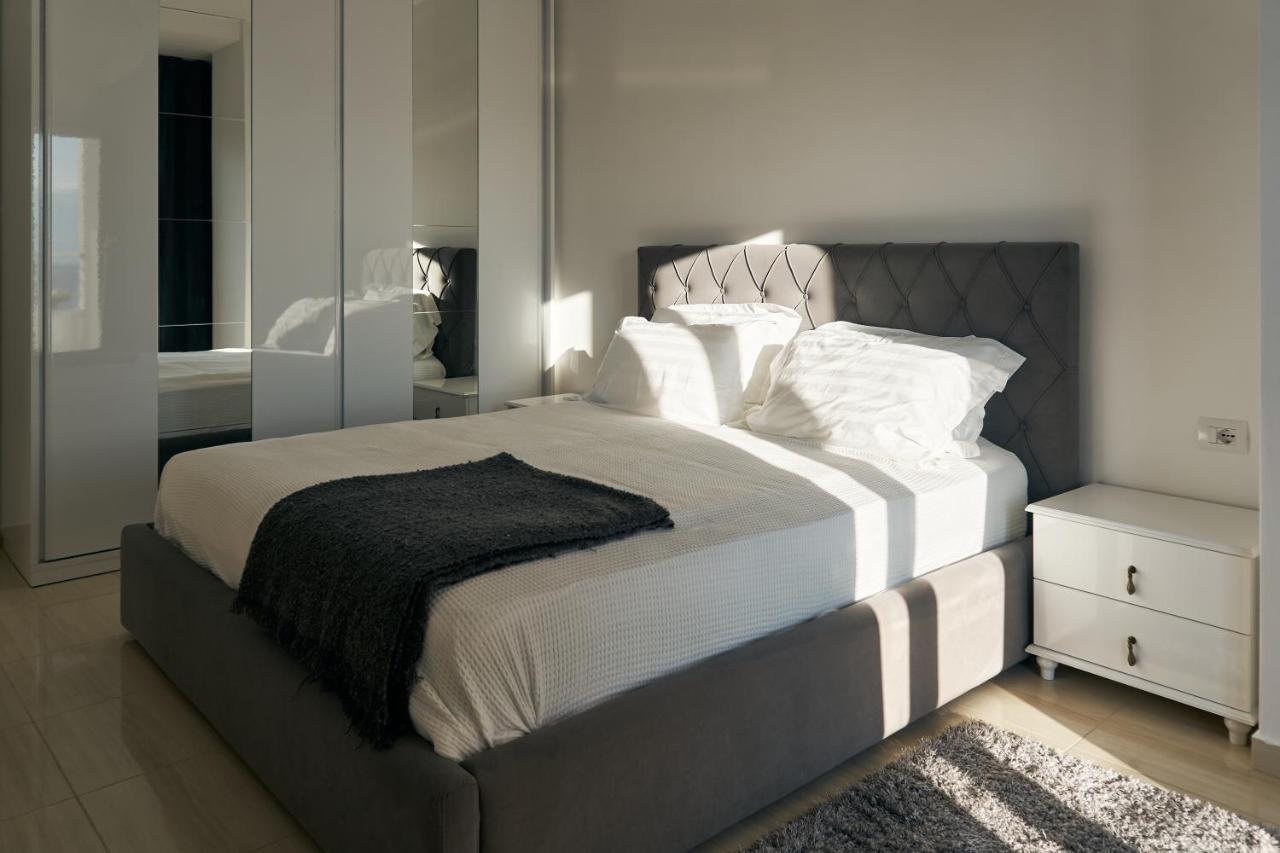 The Garrison Apartment Sarande Exterior photo