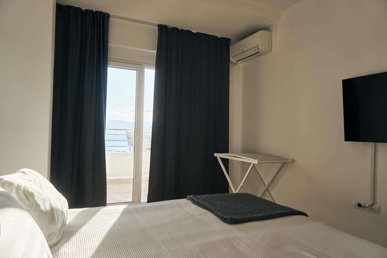 The Garrison Apartment Sarande Exterior photo